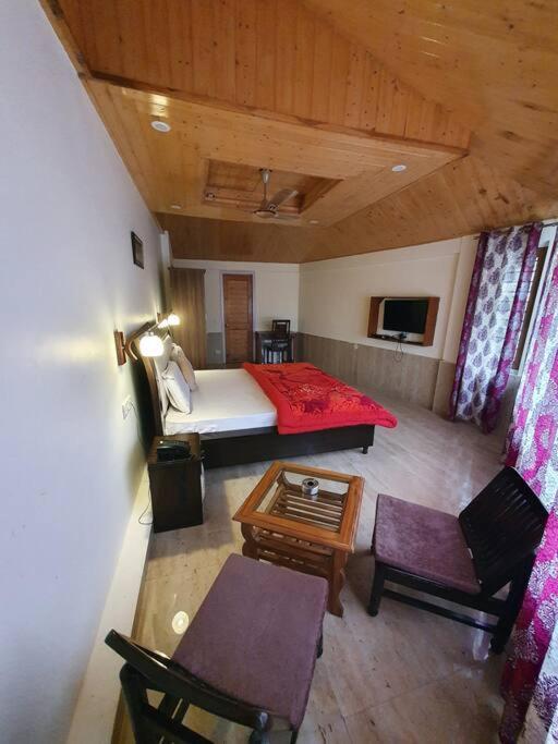 Kasauli Cascade A Cheerfull 4 Bedroom Challet Eksteriør billede